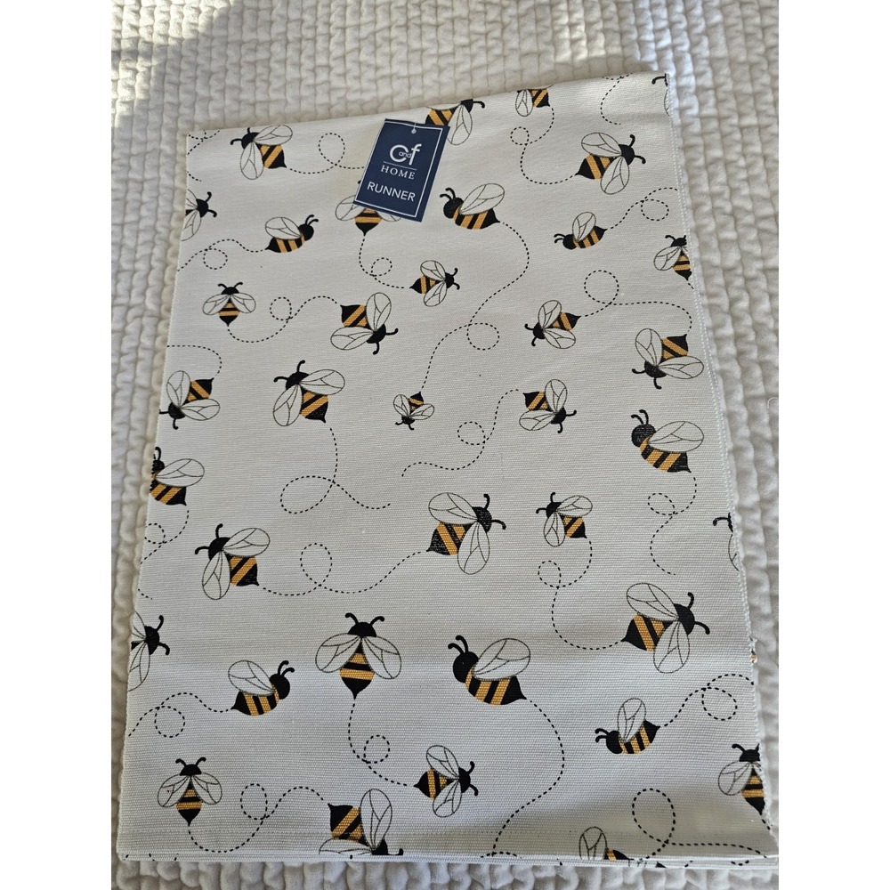 NWT Bumblebee Table Runner 13"x72" Tapestry Design Kitchen‎ And Tableware